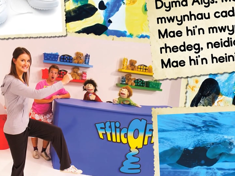 "Llyfr lloffion" thumbnail